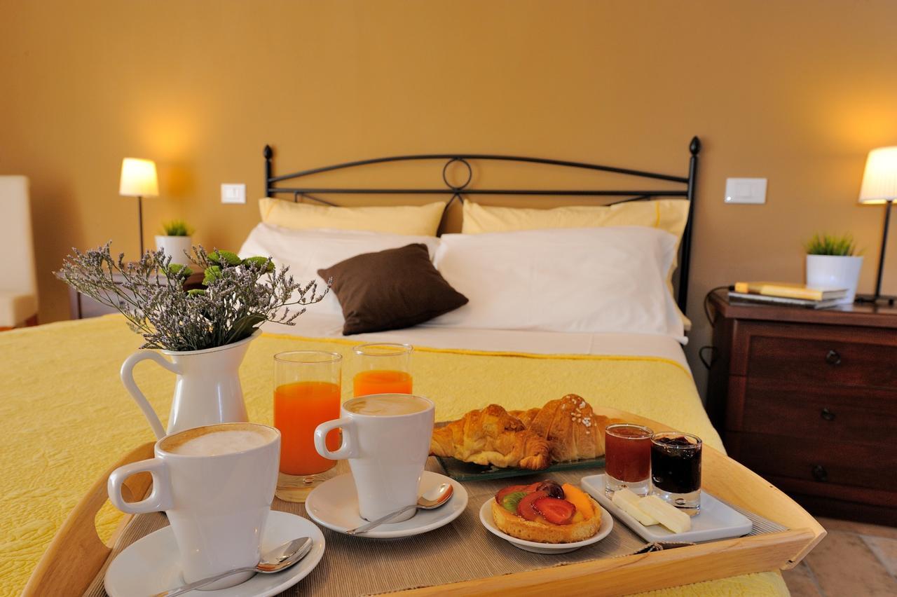 Agriturismo Il Vecchio Mandorlo Perugia Ngoại thất bức ảnh